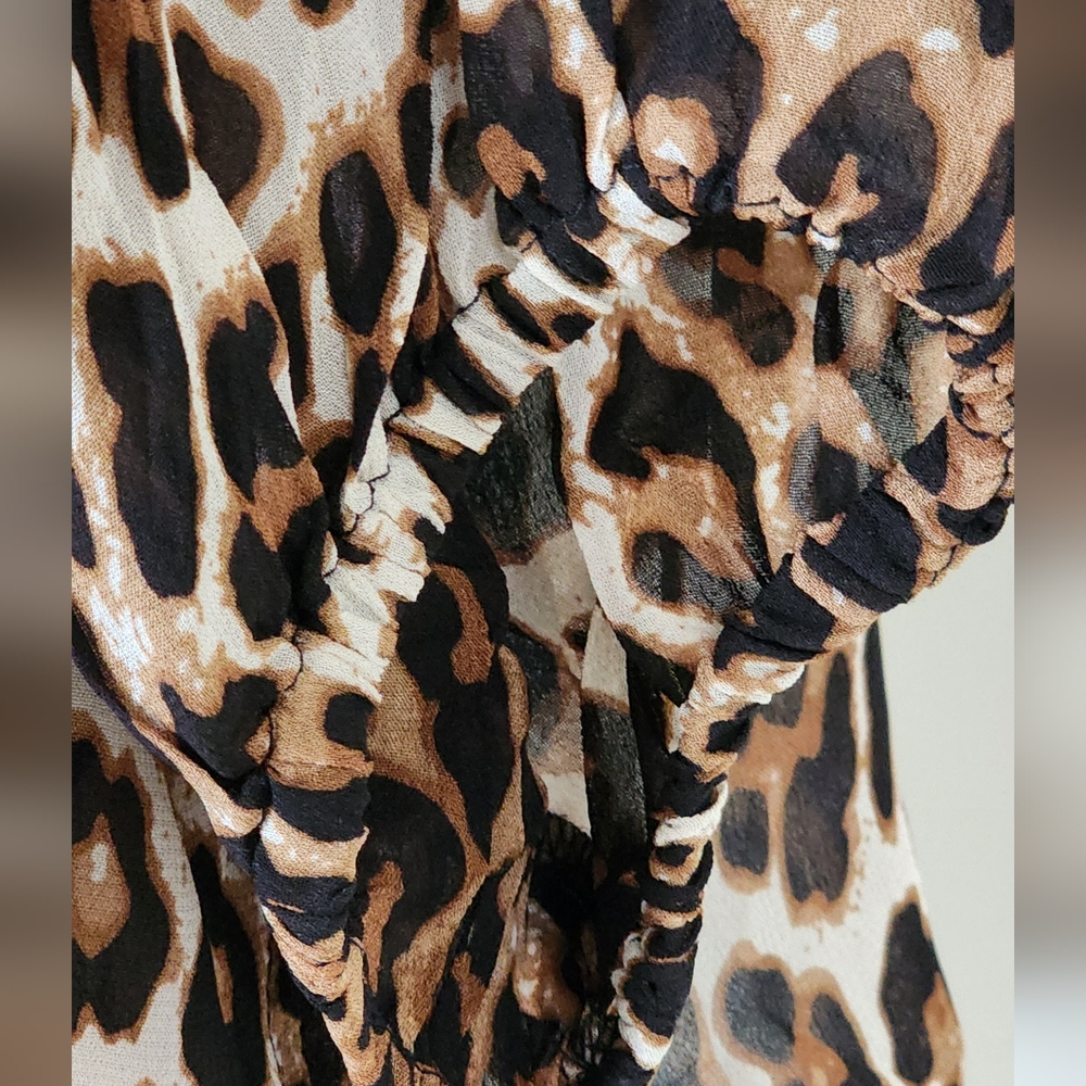 H&M Leopard Print Blouse in Brown and Black - Picture 8 of 11